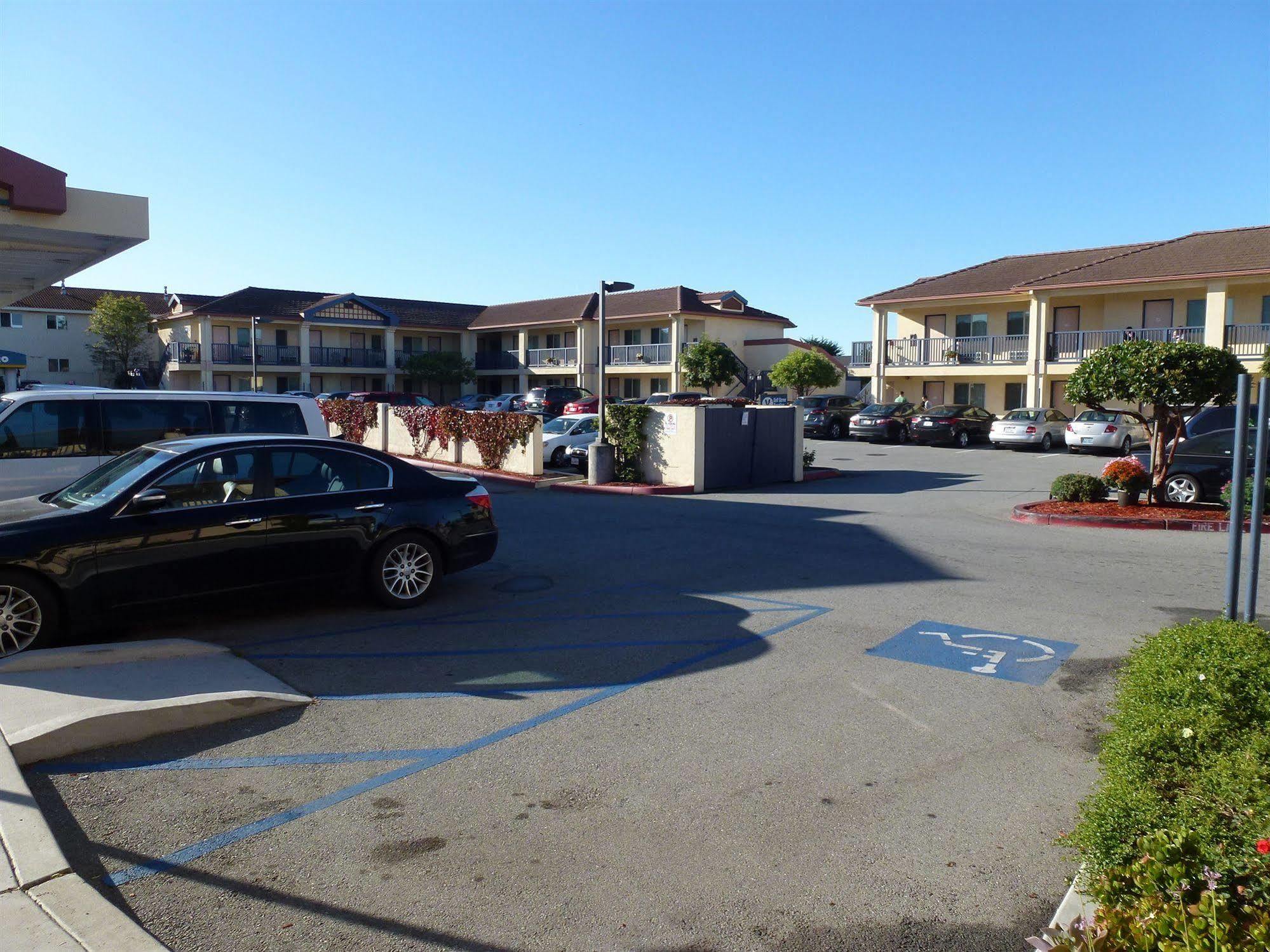 Monarch Valley Inn Marina At Monterey Bay Exterior photo